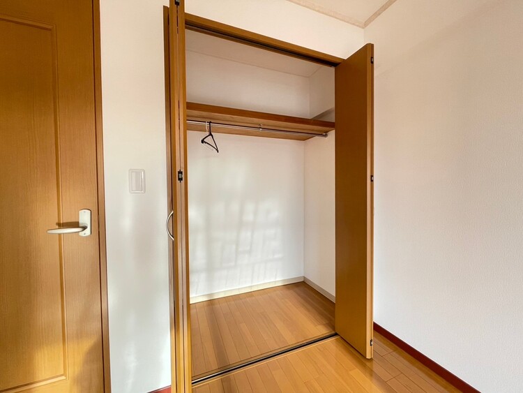 その他 収納スペースが付いていて、お部屋を広く使っていただけます。