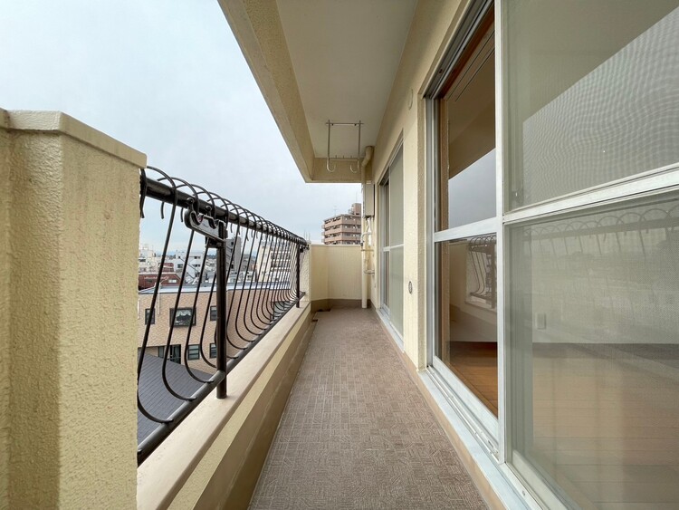 その他 朝の澄んだ空気や、夕方に吹く清々しい風を感じられるバルコニー。