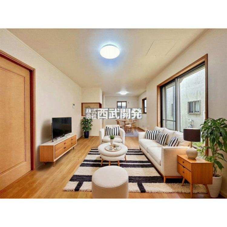 居間 【配置してある家具や小物はCGによるイメージです】