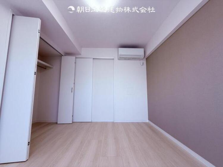 内装 