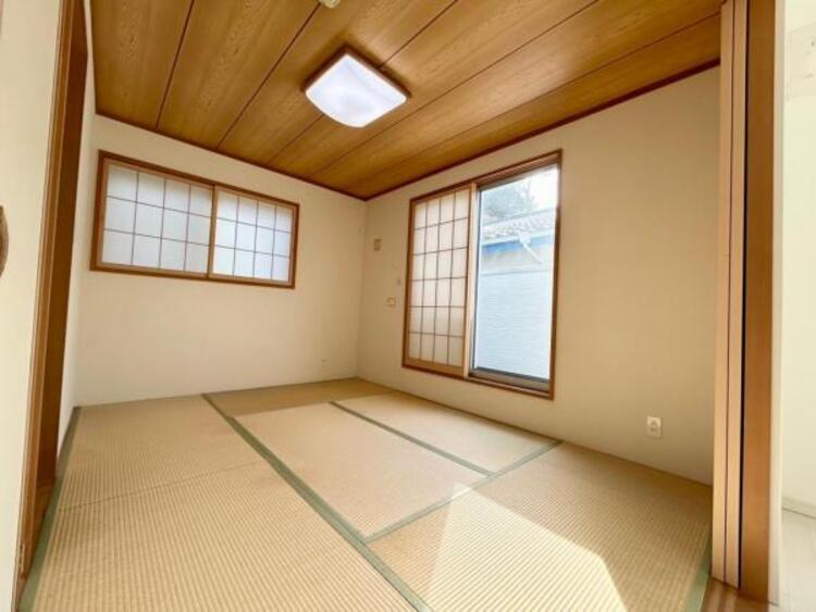 内装 リビング続き間の和室はお子様を遊ばせるスペースとしても重宝します。（2025.1.5撮影）