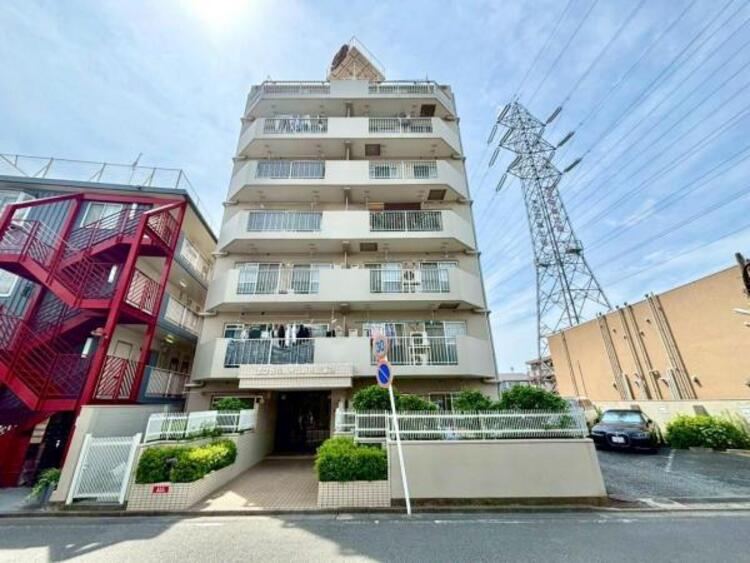 外観 陽射しとともに、少しずつ装いを変える街の景観から、星空が地上に映りこむかのような夜景のきらめきまで、この街ならではの美しい風景とここから紡がれる物語。