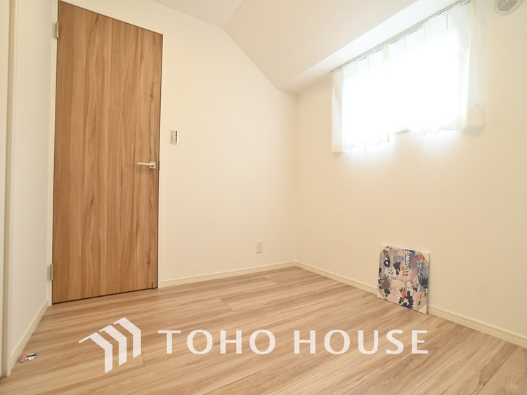 内装 家具の配置のし易い室内で、趣味の部屋としても充分な広さです