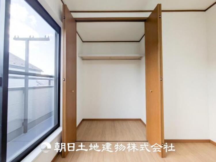 収納 【収納】全居室に収納付き、共用スペース収納もあり、すっきり片づけて広く使えます。