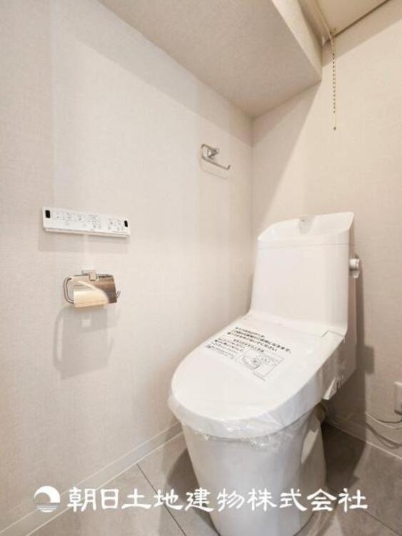 トイレ 【トイレ】大切な1人時間。寛ぎだけではない、快適な生活を送る為に必要なもの。毎日使う場所だから、より快適な空間に仕上げられています。