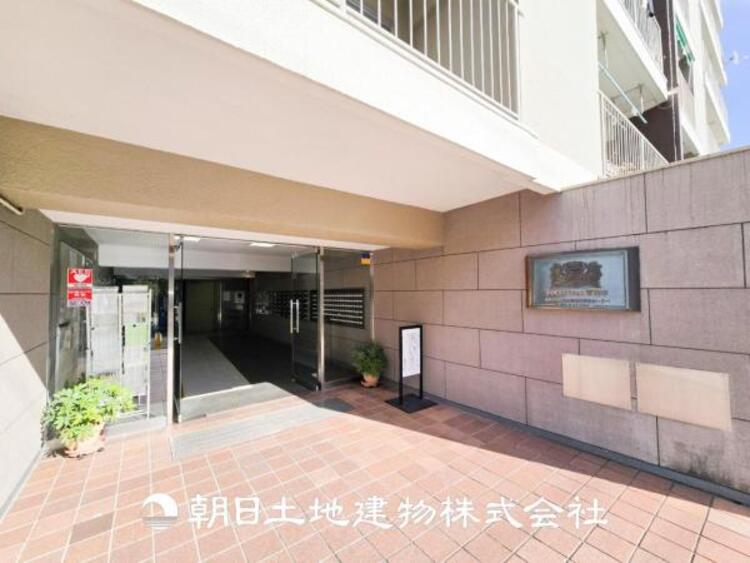 エントランス 【エントランス】 オートロック付きでセキュリティー面も安心です。