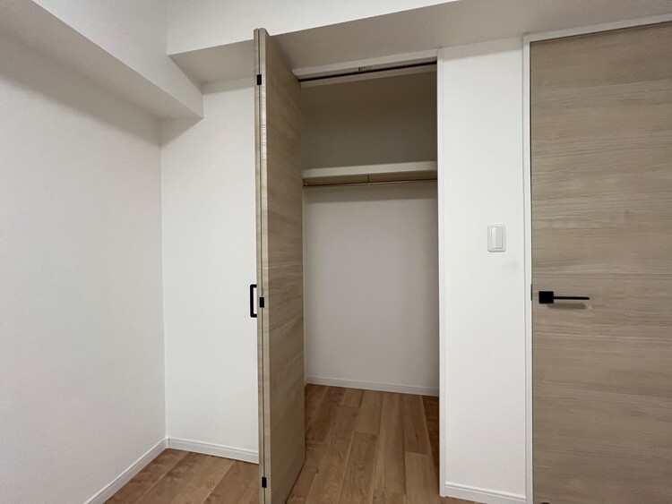 その他 収納スペースが付いていて、お部屋を広く使っていただけます。