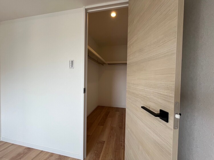 その他 家電やスーツケース、ストック品など何でも片付く嬉しい空間です。