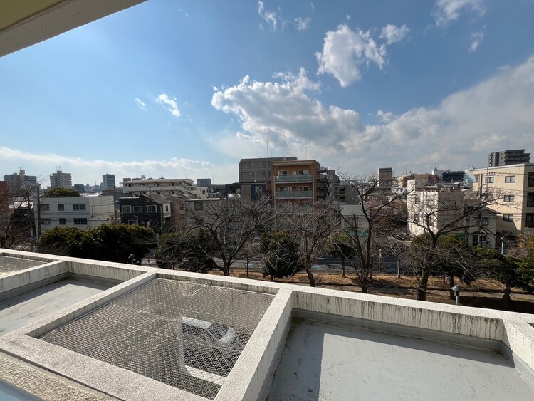 その他 眺望や窓からの景色が良いと、家で過ごす時間も快適です。