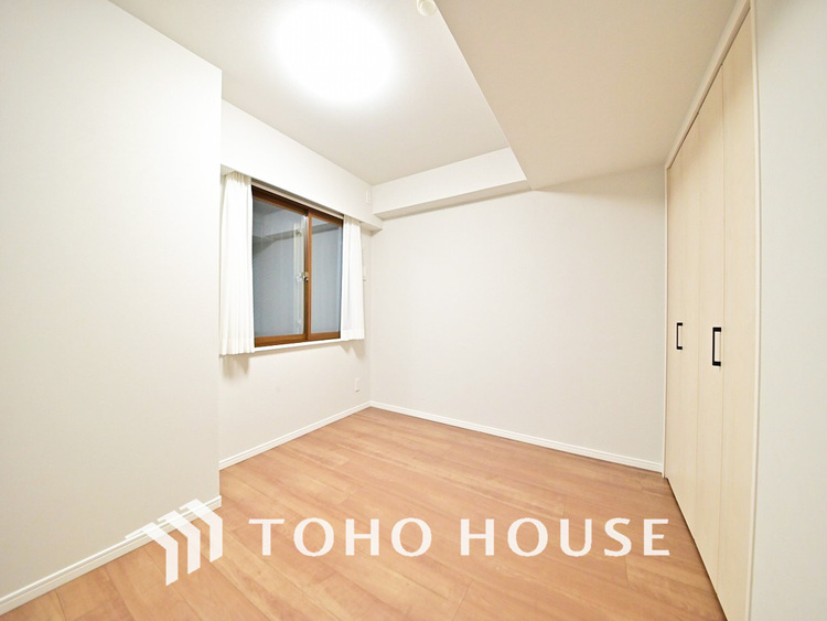 内装 シンプルですっきりとした室内は飽きのこない居心地の良い雰囲気です
