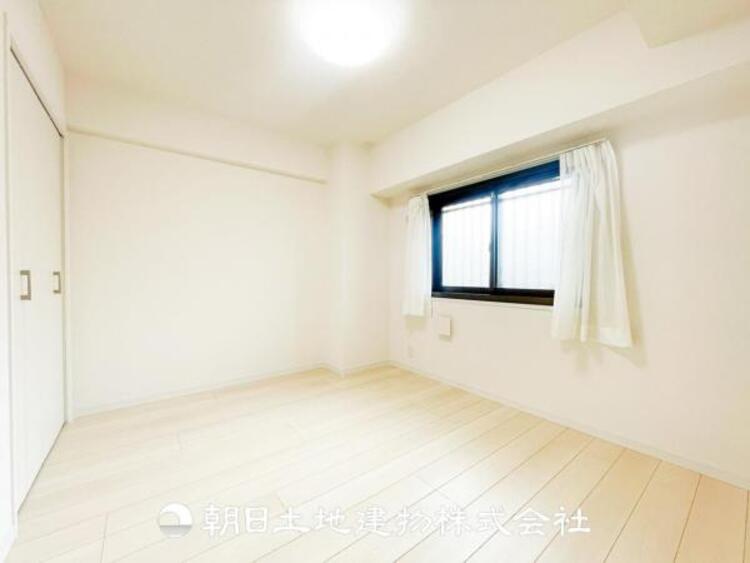 内装 人間の感性を育むプライベートルームはシンプルが１番だと思います。