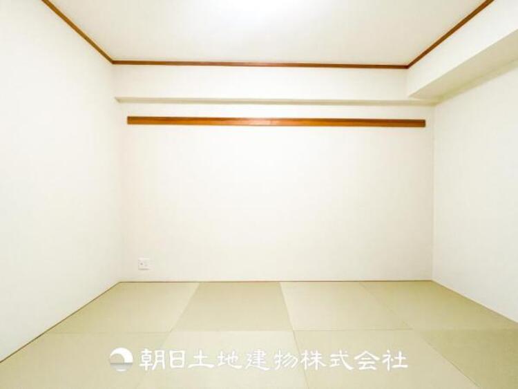 内装 来客時の客室としても利用できますし、お子様のプレイルームやお昼寝に最適なお部屋です。