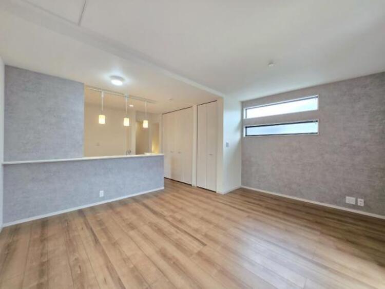 居間 お花など飾ると素敵そうですね