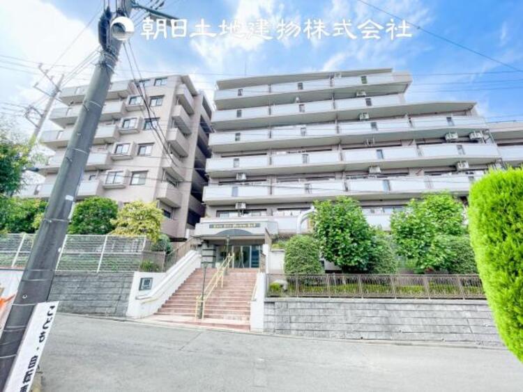 外観 将来にわたって資産価値が継続する「上質」な佇まいを目指しました。