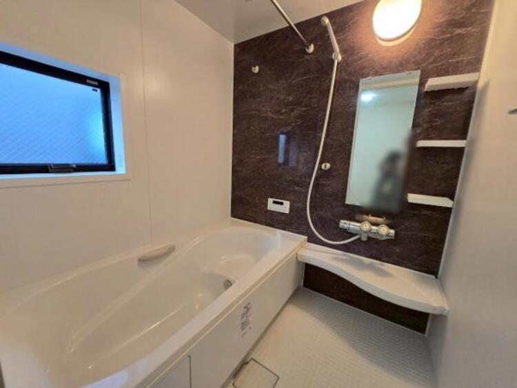 風呂 オシャレで落ち着いた空間の浴室です