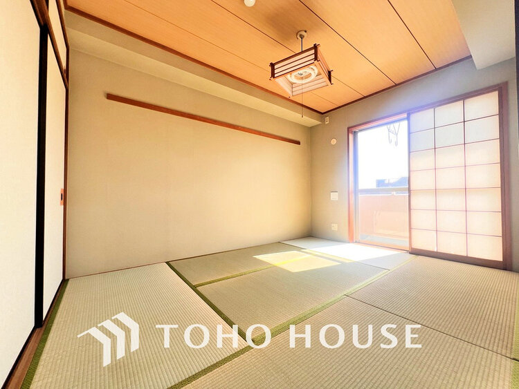 内装 1日の疲れを癒し、心地よく寛げるようゆったりとした広さをしています