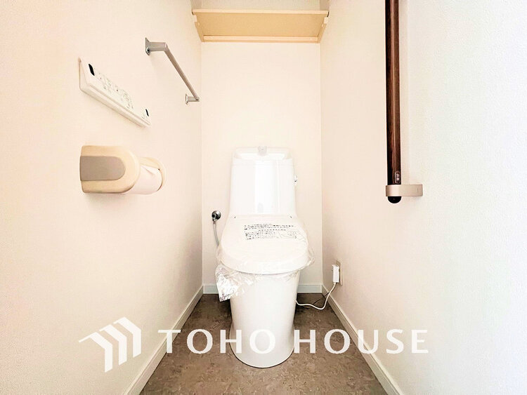 トイレ トイレには快適な温水洗浄便座付