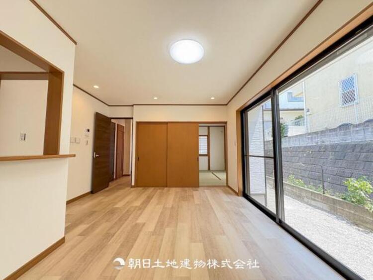居間 