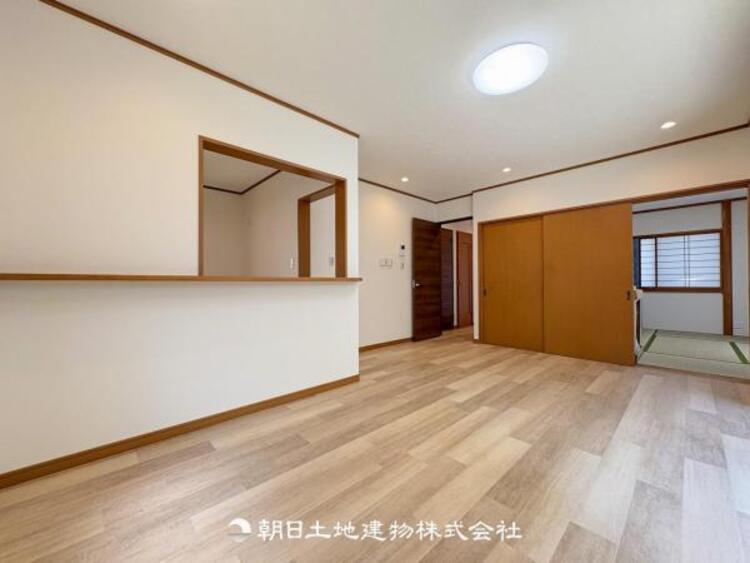 居間 