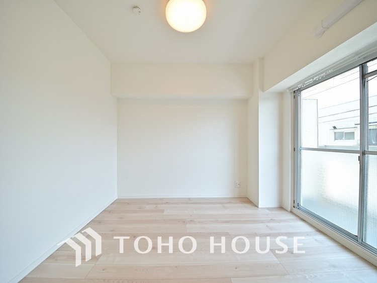 内装 1日の疲れを癒し、心地よく寛げるようゆったりとした広さをしています