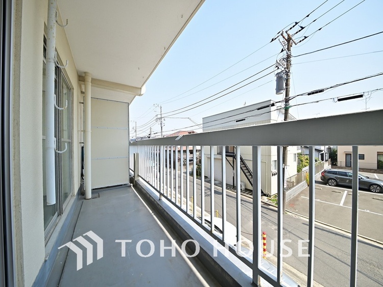 バルコニー 陽当たり良好なバルコニー