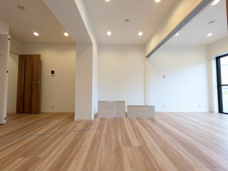 居間 快適に過ごす毎日を求めて、暮らしの中でご自身の「マイホーム」に創り上げて下さい。(施工中)