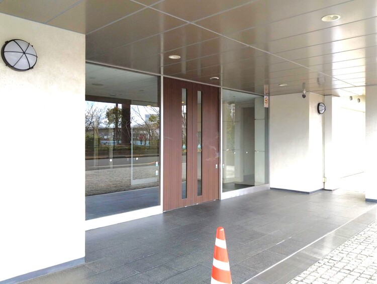 エントランス 外と内をつなぐエントランスは、まさに顔となる場所。