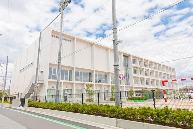 周辺 葛飾区立小松中学校