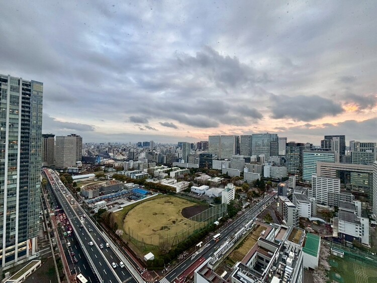 その他 眺望や窓からの景色が良いと、家で過ごす時間も快適です。