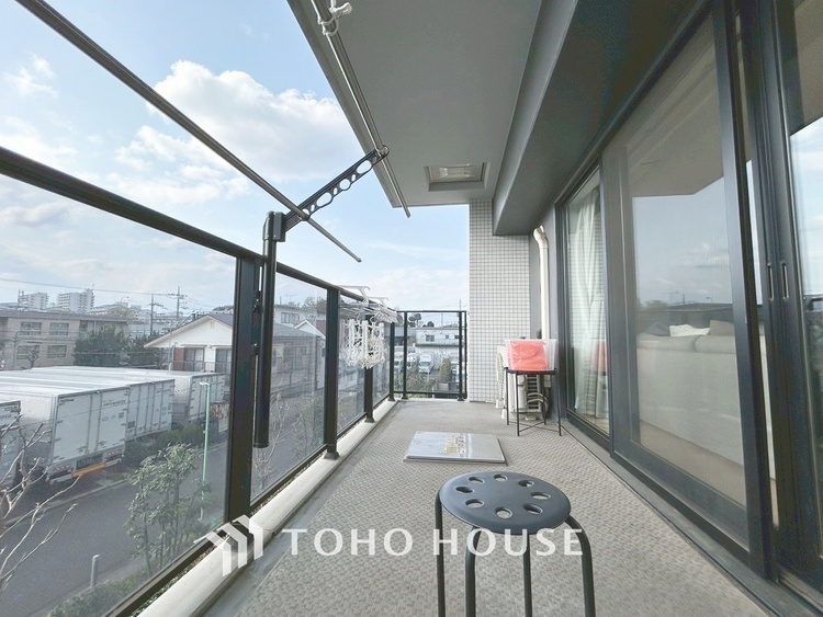 バルコニー 【BALCONY】◆Open new door◆扉の向こうには青空が広がっている。