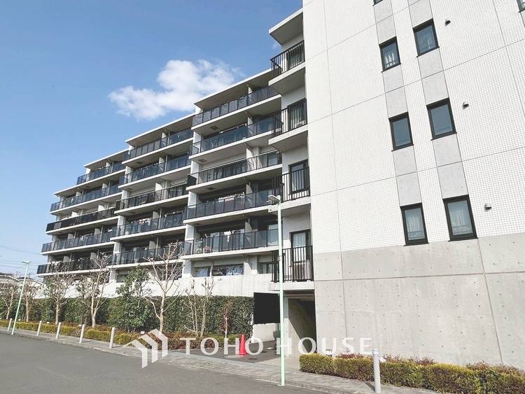 その他 【ENTRANCE】◆そびえ立つ◆我が家のシンボル。遠くの空が赤く染まる夕べが待ち遠しい。