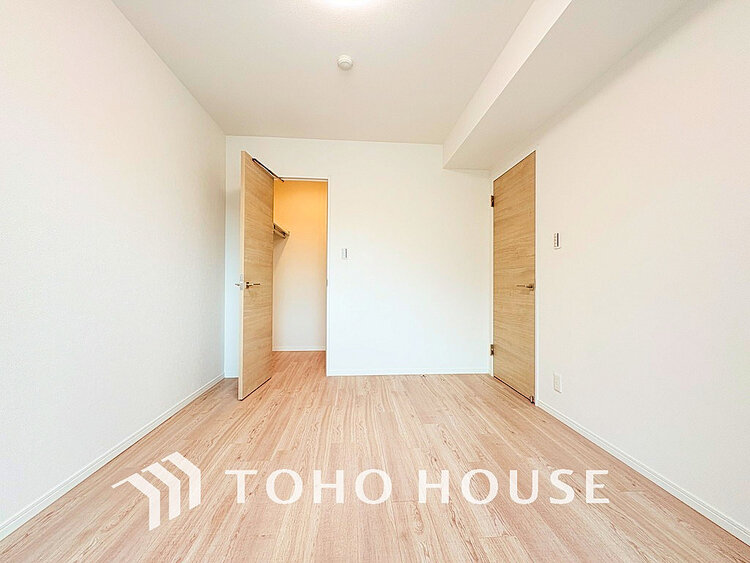 内装 シンプルですっきりとした室内は飽きのこない居心地の良い雰囲気