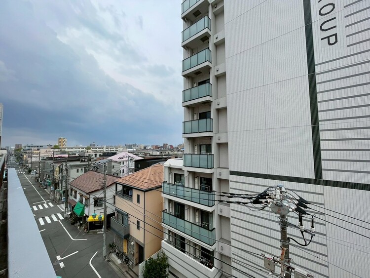 その他 眺望や窓からの景色が良いと、家で過ごす時間も快適です。
