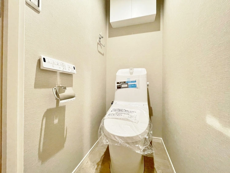 トイレ 暮らしの中のさりげないひとときの快適さにも、こだわりを、持って設備を配しております。