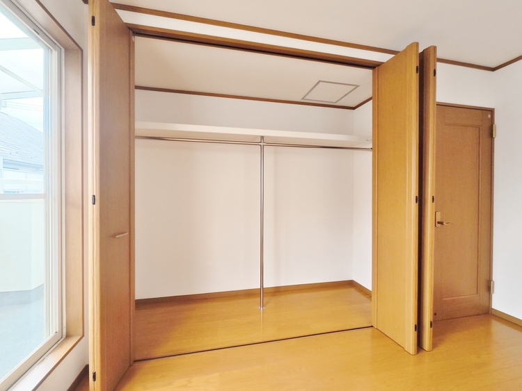 収納 居室にはクローゼットがあり、荷物もスッキリ収納して快適にお過ごしいただけます。