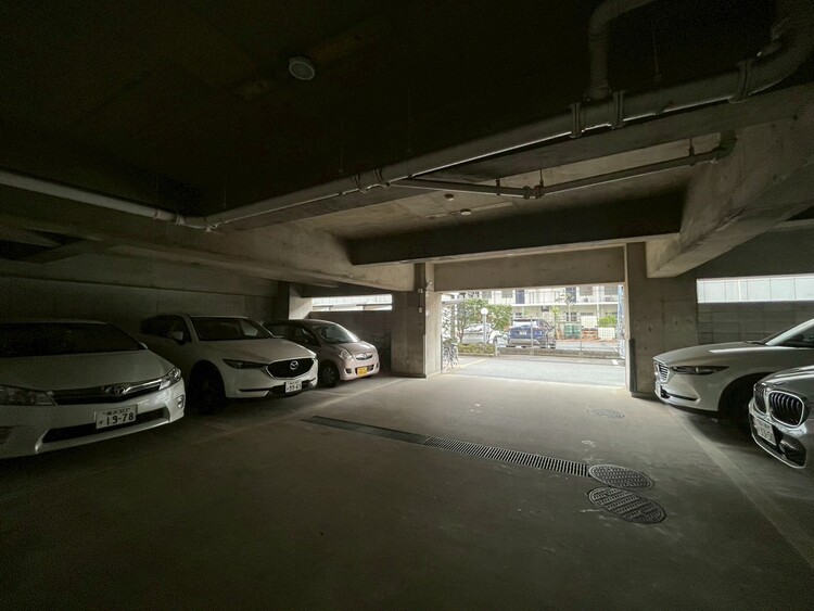 その他 駐車スペースが嬉しいですね。※空き状況は都度ご確認下さい。