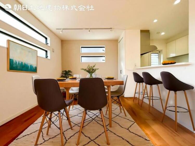 居間 本画像はCGで作成しており、実際に現地に家具は置かれておりません。尚価格に家具は含まれておりません。