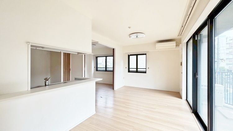 居間 過ごす時間が、たくさんの思い出として紡がれていく場所。