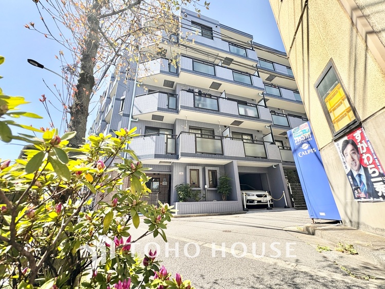 外観 漂う上質な空気感、マンションに入れば「おかえりなさい」と笑顔で迎えてくれるエントランス。最良の心配りを感じるマンションでした。