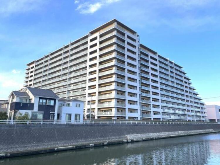 外観 共有設備充実のリゾートライクなマンションです!