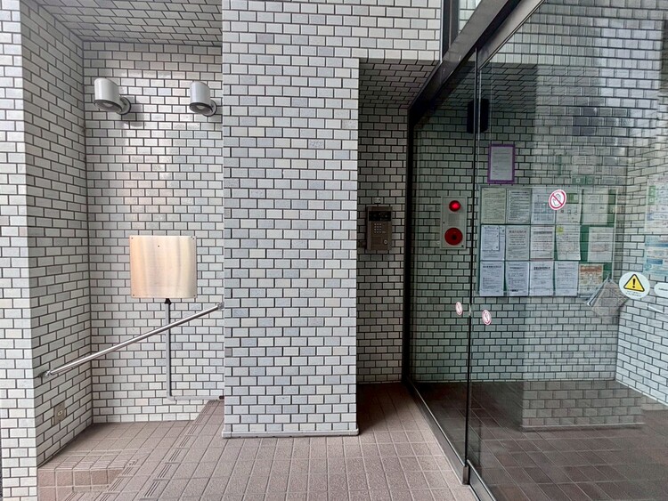 その他 館内は静寂な中が保たれており、管理が行き届いている印象を受けました。