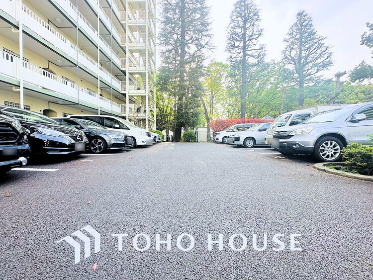 駐車場 駐車場（空き状況はご確認ください）