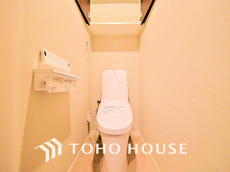 トイレ トイレには快適な温水洗浄便座付