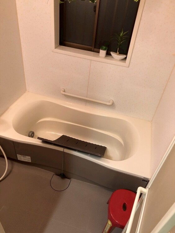 風呂 浴室の状態も良くゆったりとご使用頂ける広さ♪