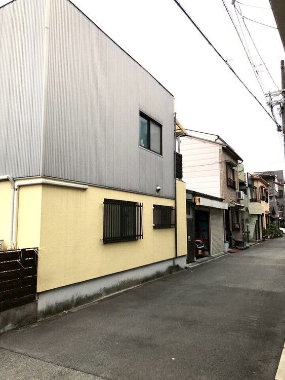 外観 前面道路約4ｍ♪