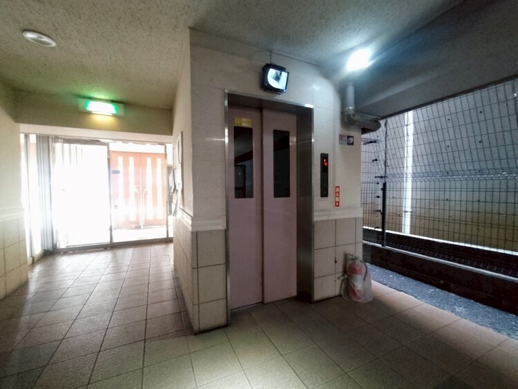 その他 エレベーター完備のため荷物が多くなっても安心。