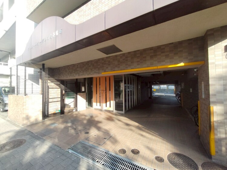その他 上質感漂う玄関アプローチです。