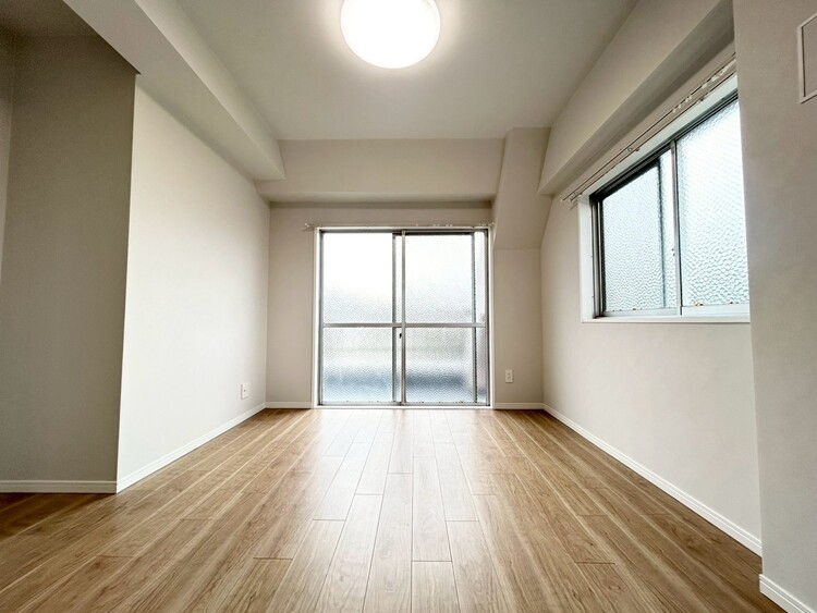 その他 清かで艶やかな時間をもたらしてくれる室内です。