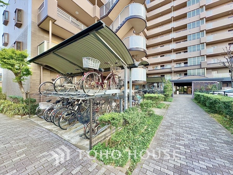 その他 整然と並んだ自転車。居住者のモラルの高さが伺える。