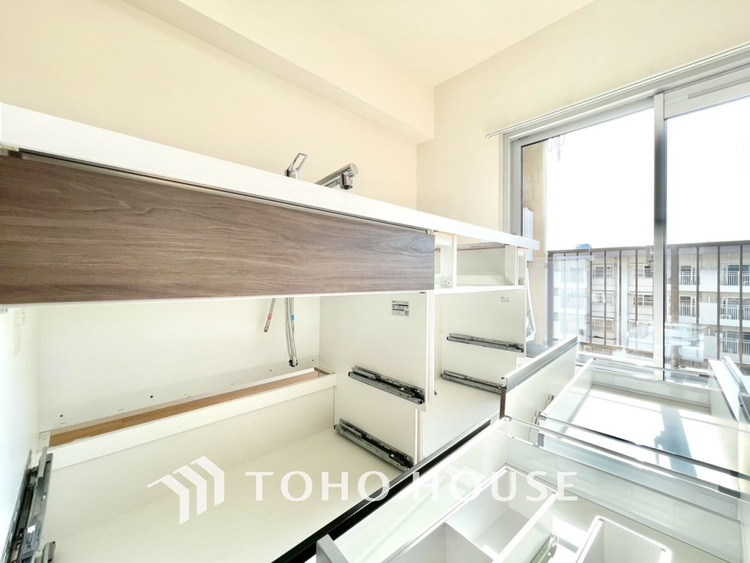 内装 【LIVING】◆家族◆愛する家族を一目で見渡せる。家族が集う空間。永遠に続く幸せな毎日を、ここで。